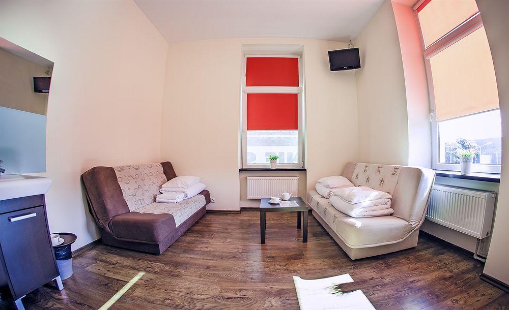 Boutique Hostel Лодзь Экстерьер фото