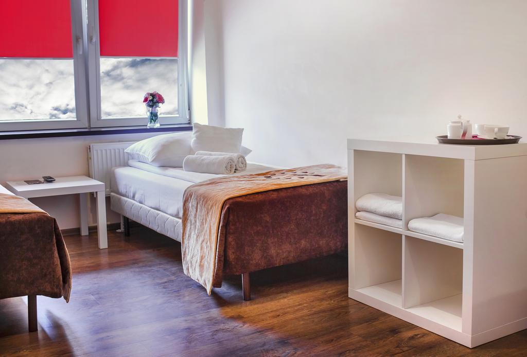 Boutique Hostel Лодзь Экстерьер фото