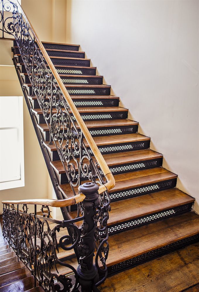 Boutique Hostel Лодзь Экстерьер фото