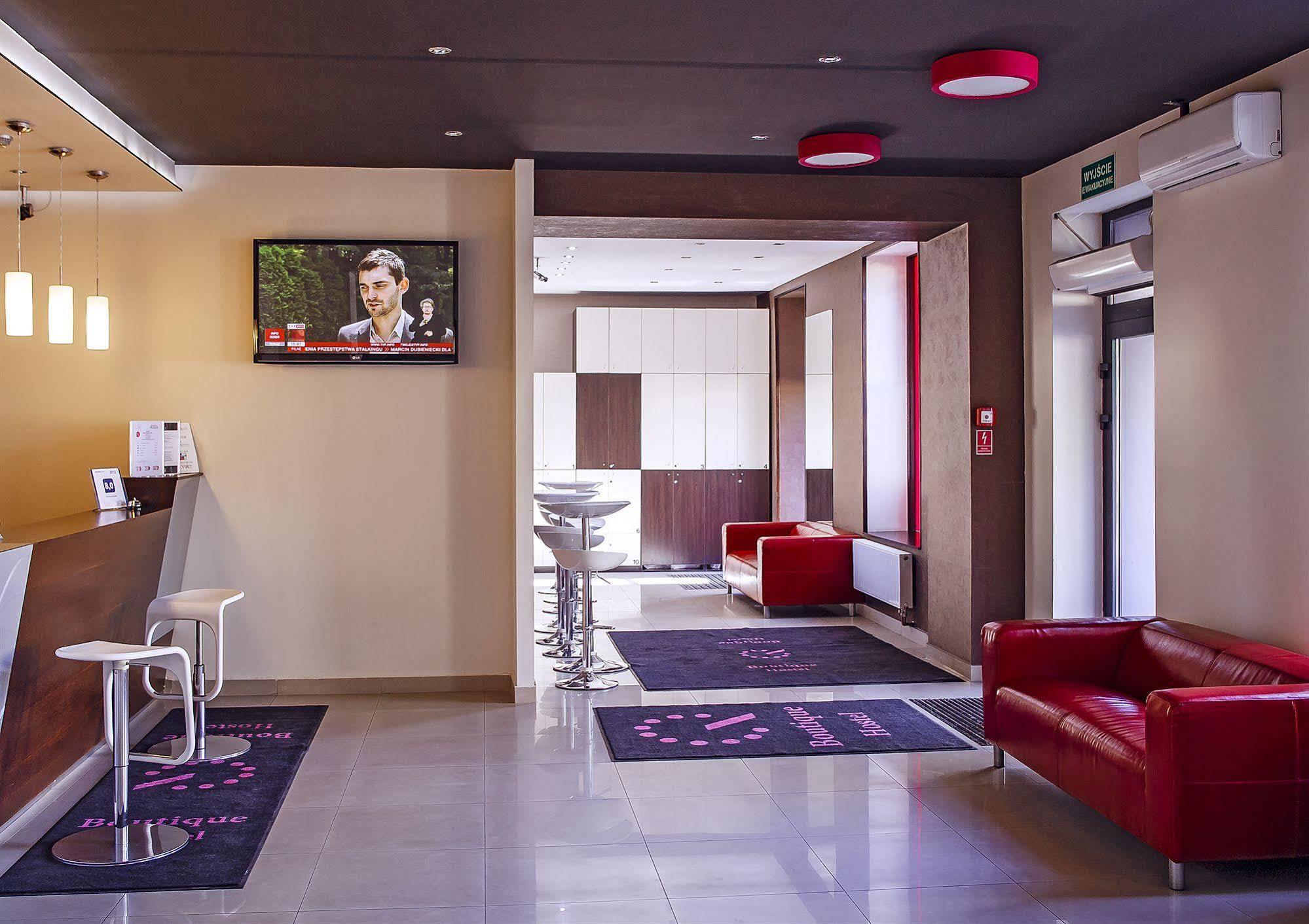 Boutique Hostel Лодзь Экстерьер фото