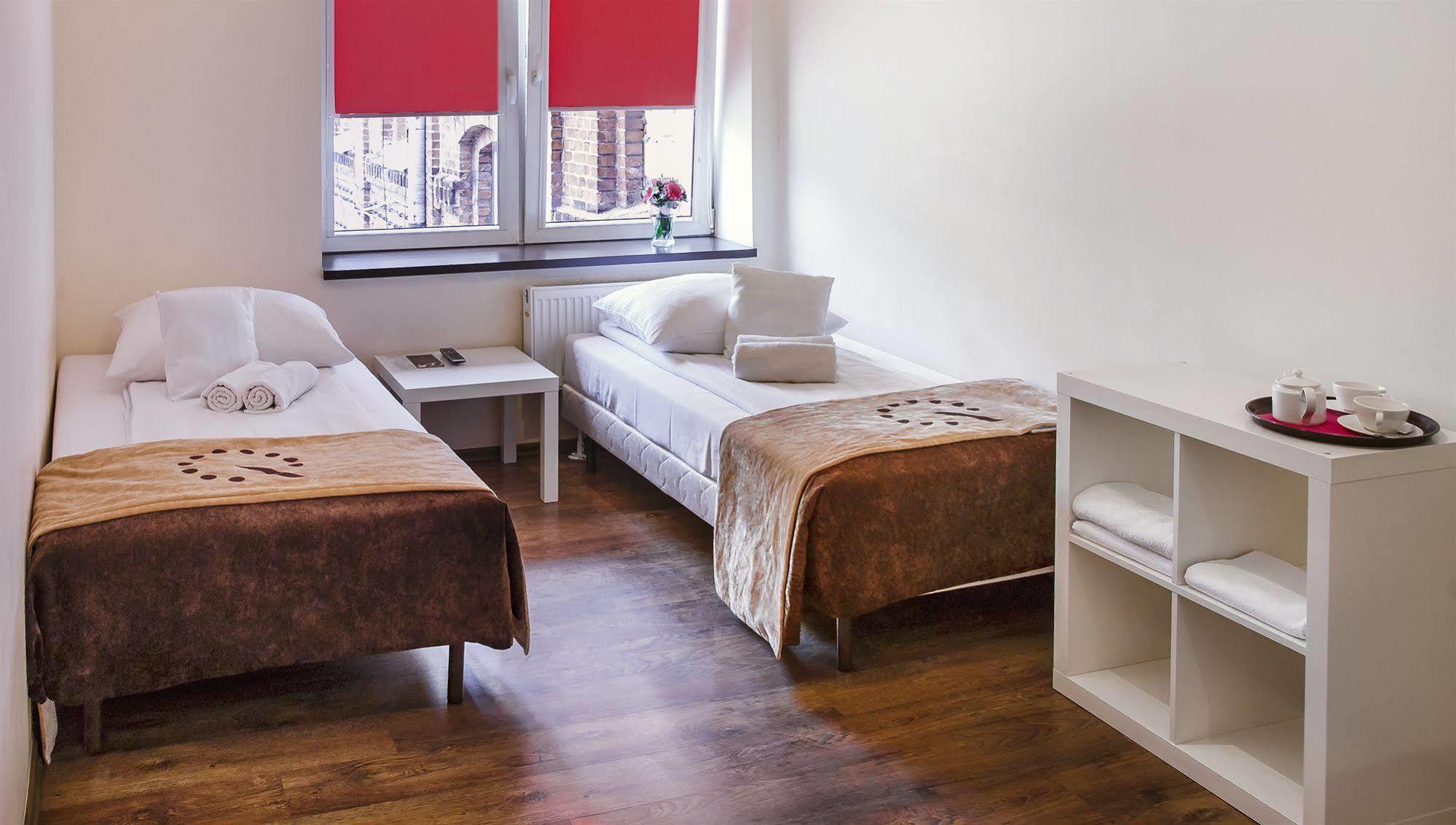 Boutique Hostel Лодзь Экстерьер фото