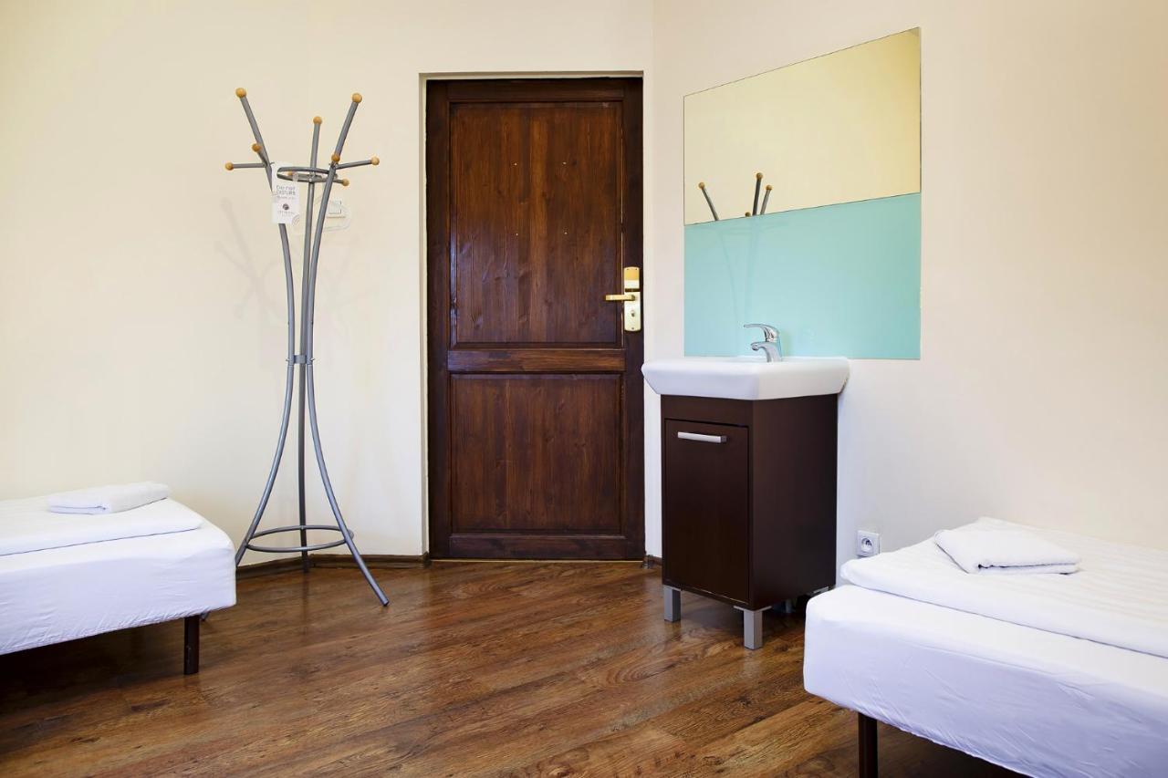 Boutique Hostel Лодзь Экстерьер фото
